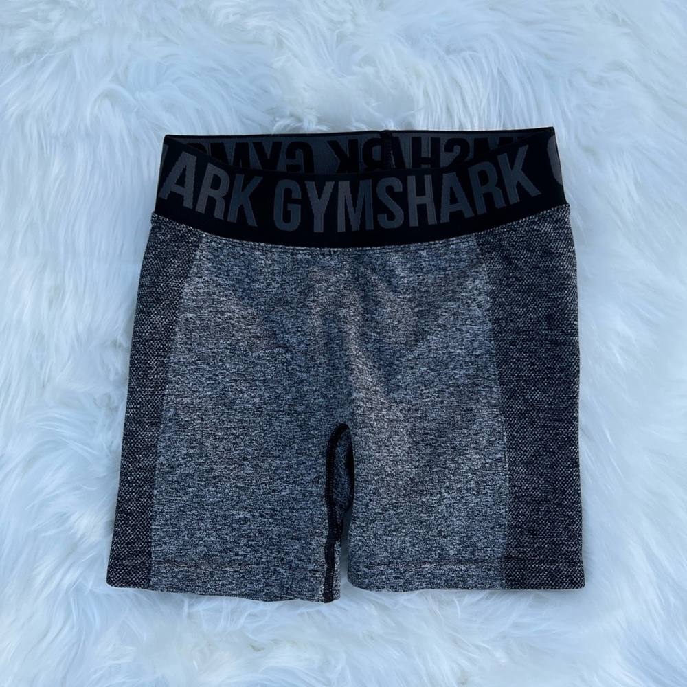 GYMSHARK black mark charcoal flex biker shorts